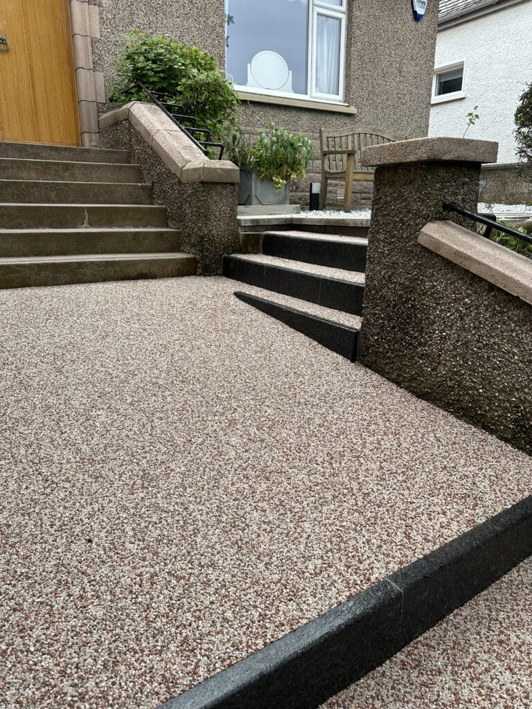 Stairs and pavement completed with resin